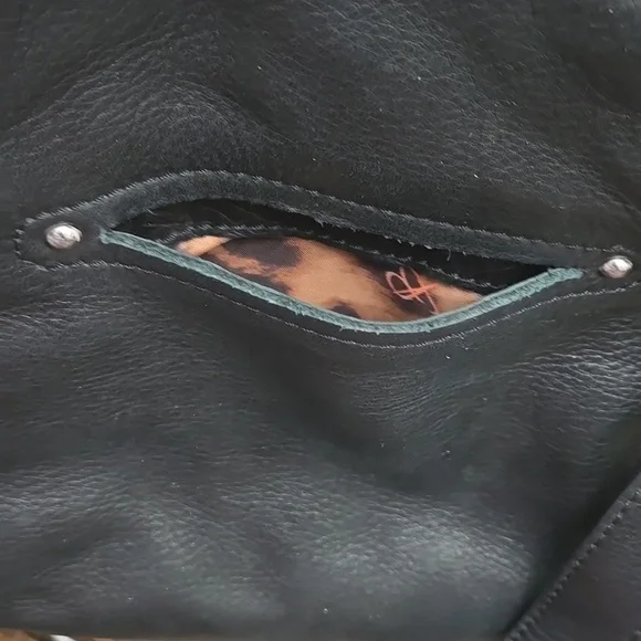 B Makowsky Leather Crossbody - Picture 4 of 8